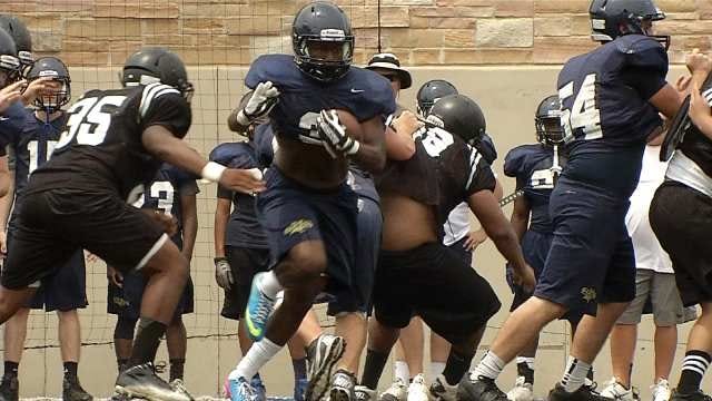 Southmoore Football Players Rebuilding Lives After Tornado Southmoore Football Players Rebuilding Lives After Tornado