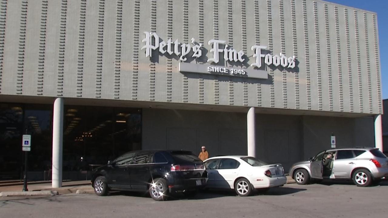 Utica Square Grocery Store Closing After 70 Years