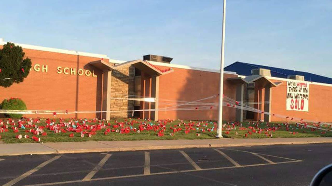 Oologah High School Seniors Continue Tradition With Harmless Prank