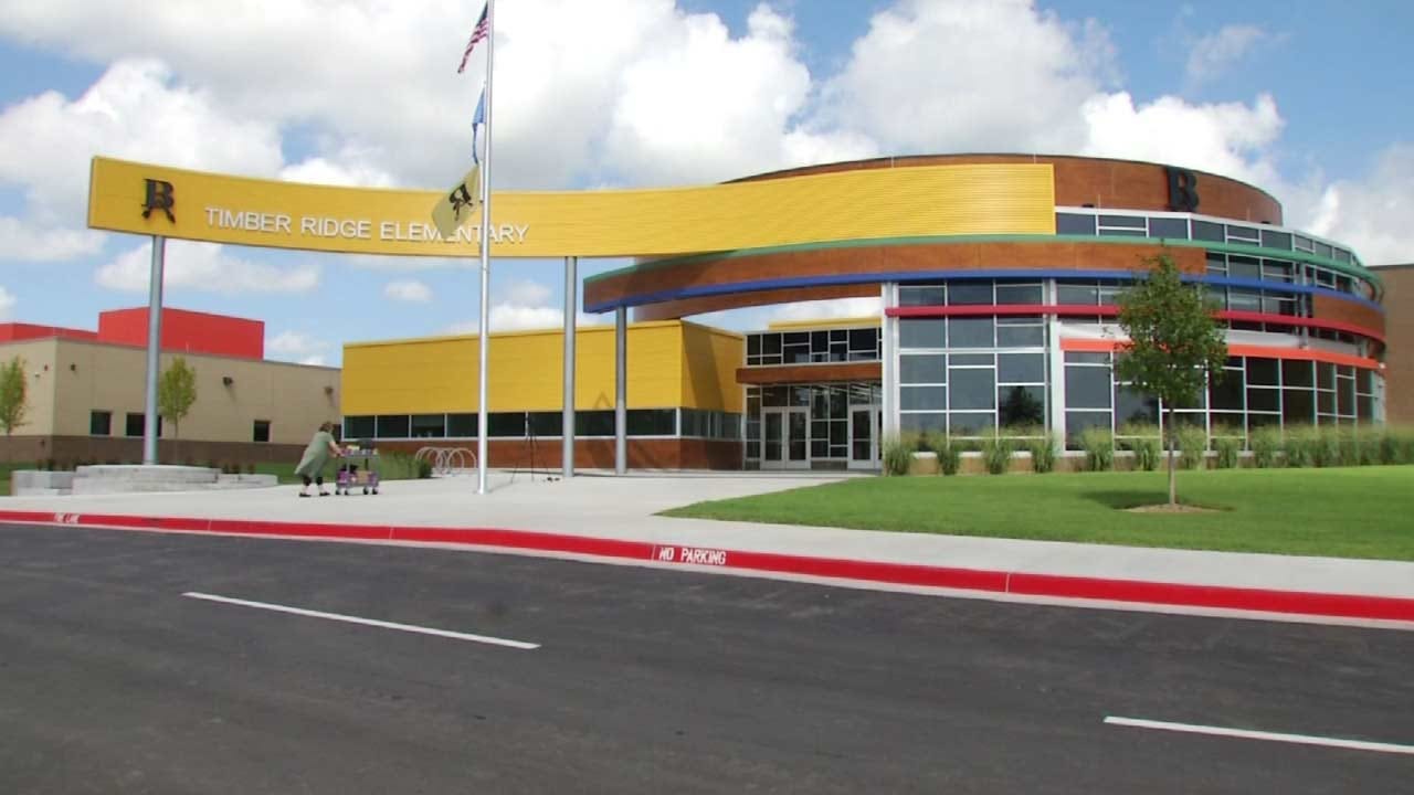 About 600 Students Attend Broken Arrow’s Newest Elementary School