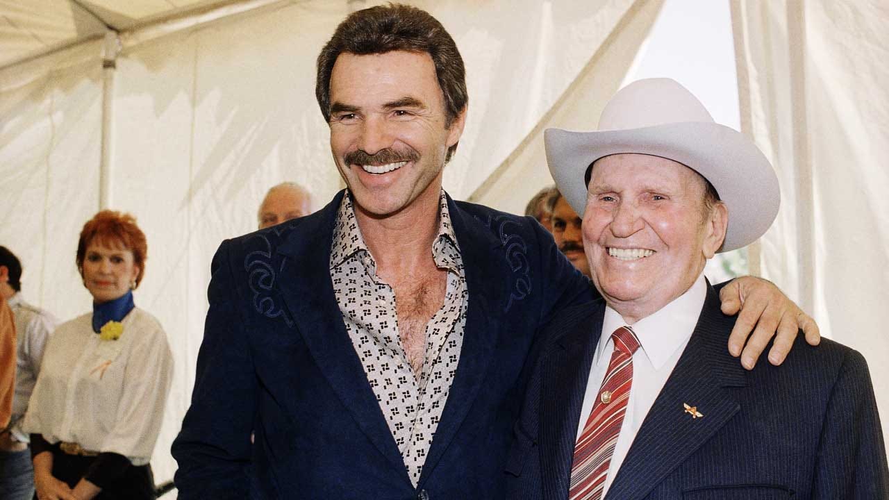 Burt Reynolds Dead At Age 82